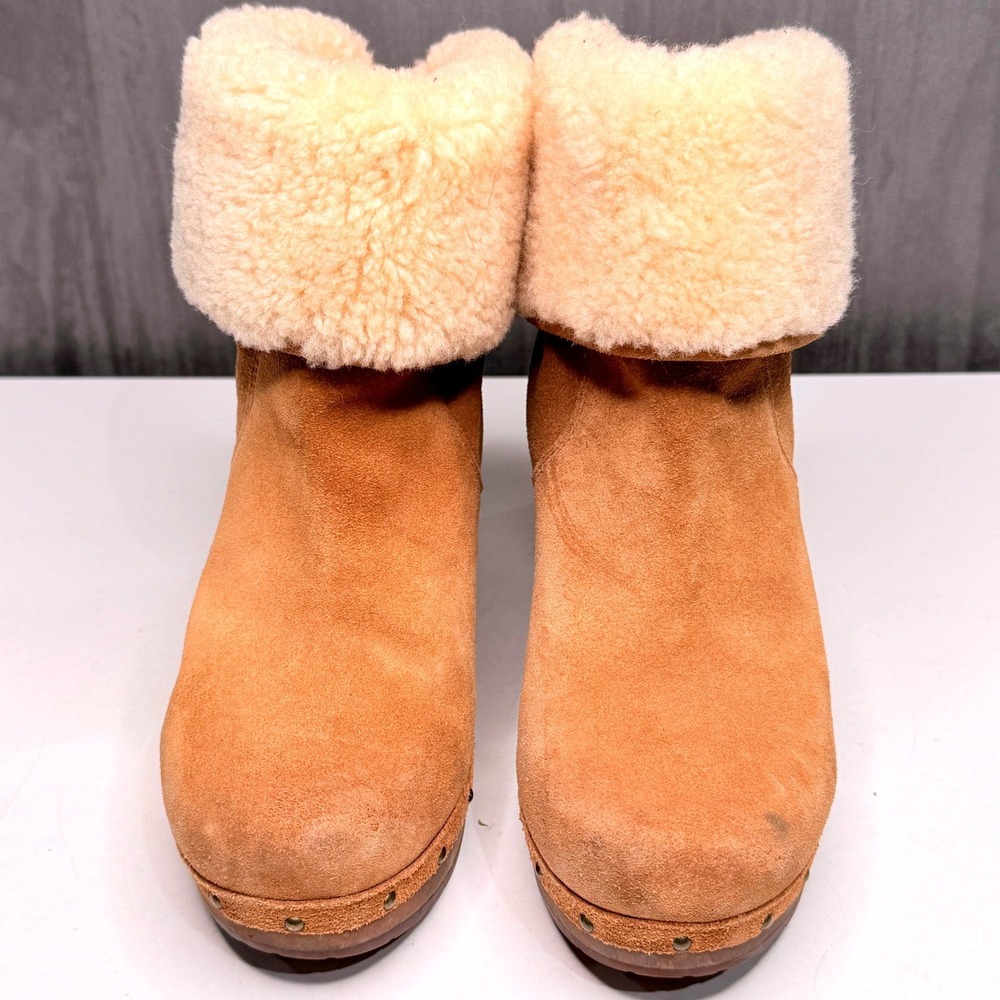 UGG Lynnea Clog Boot Women Sz 8 Chestnut Suede Shearling Fold Over Studded Wood - Picture 4 of 10